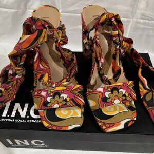 iNC Floral 60s 70s Laeelia Strappy Tie Square Toe Block Heels Shoes Size 5.5